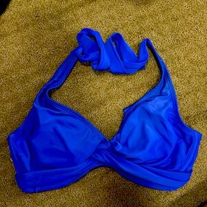 Athleta 32/D/DD blue underwire swimsuit top